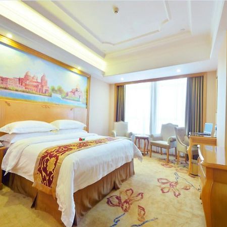 Vienna International Hotel Meizhou Dingzi Bridge Екстер'єр фото